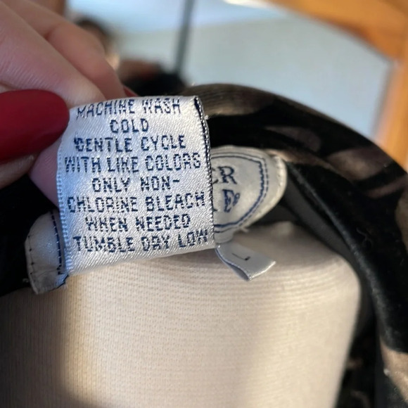 🌺 Vintage Jennifer Moore velvet button-down floral blouse 🌺 - Picture 7 of 8